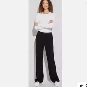 Theory IWG Black Crepe Pull On Pant Size small RtI. $295! Classic soft comfy